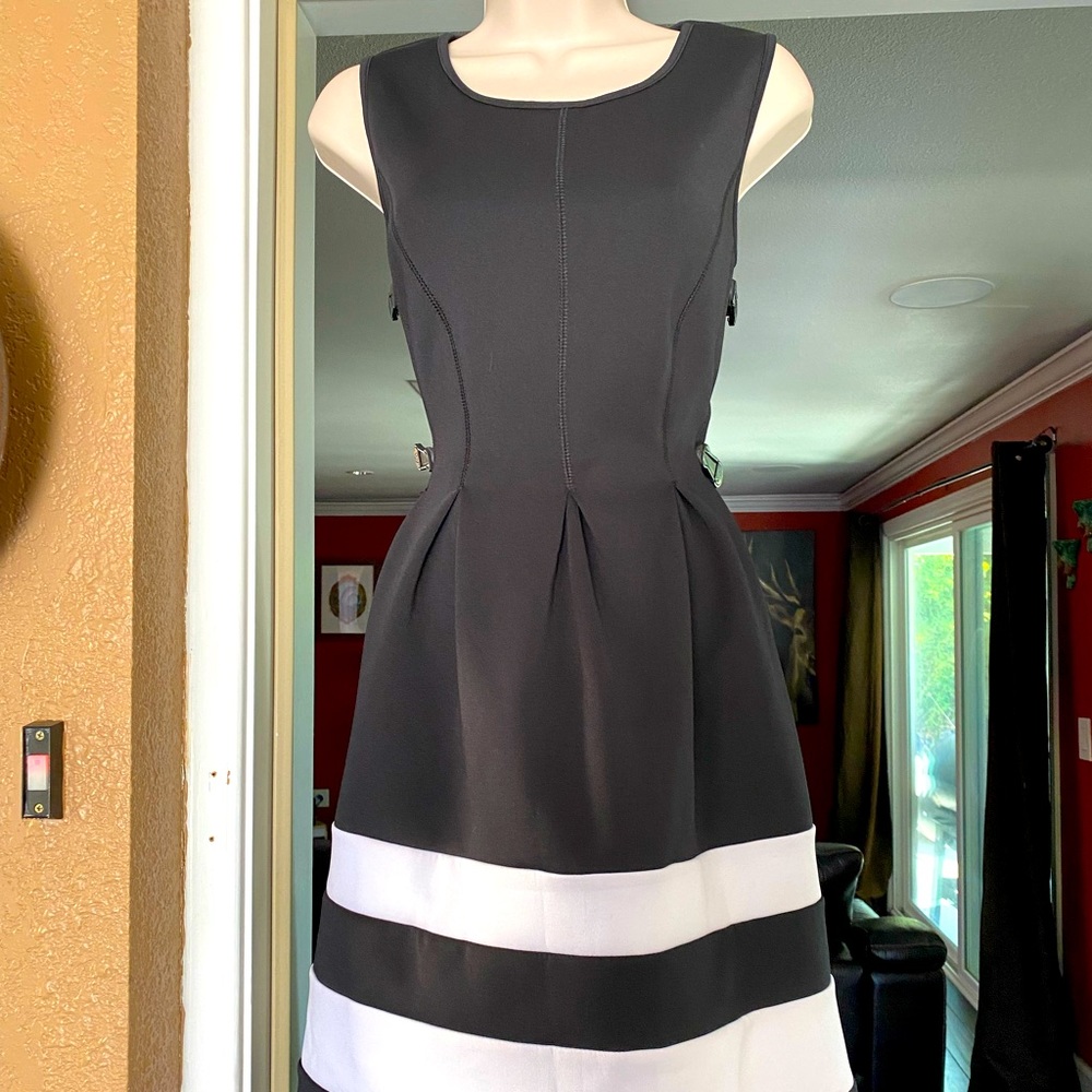 Black and White Color Block Striped Stretch Dress*Sleeveless*NWT*Apt 9*Large*